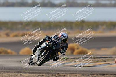 media/Dec-18-2022-SoCal Trackdays (Sun) [[8099a50955]]/Turn 14 (940am)/